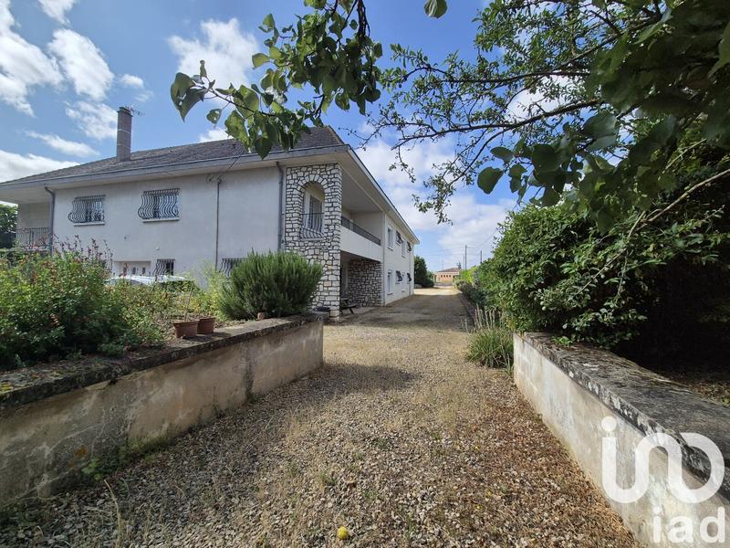 Maison - 422 m² - 11 pièces