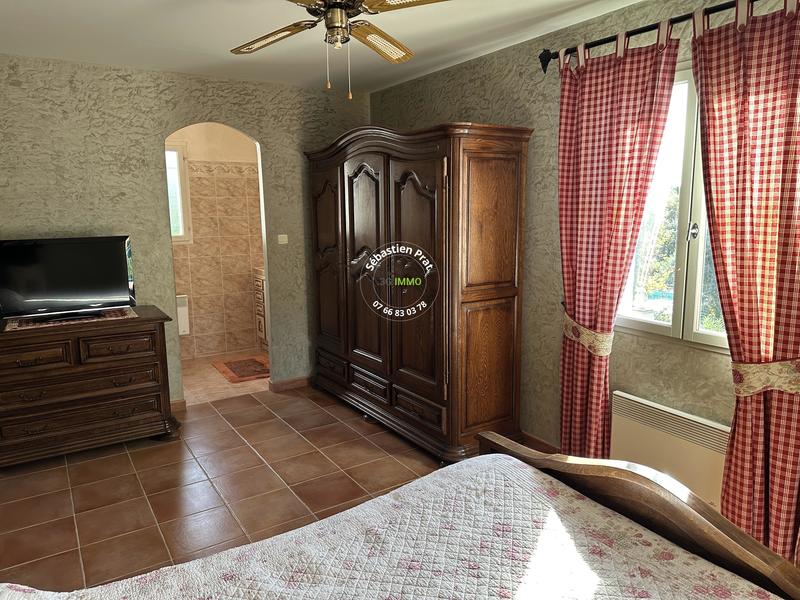 Maison contemporaine - 137 m² - 4 pièces