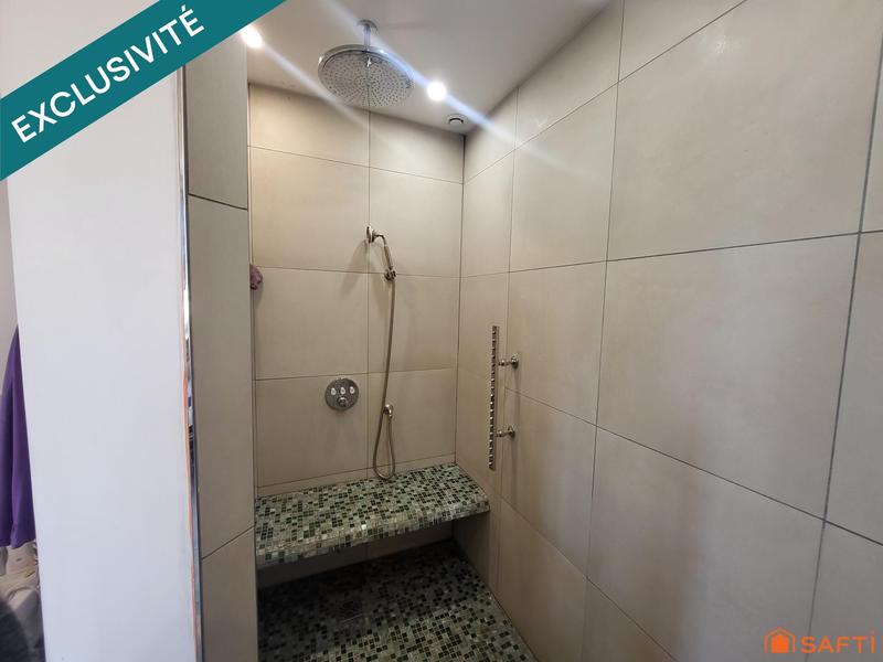 Maison - 300 m² - 5 pièces