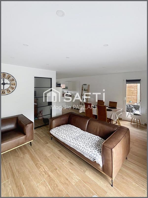 Maison - 95 m² - 5 pièces