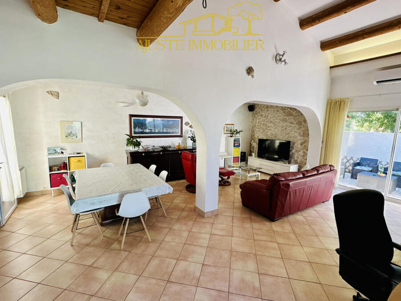 Maison - 137 m² - 5 pièces