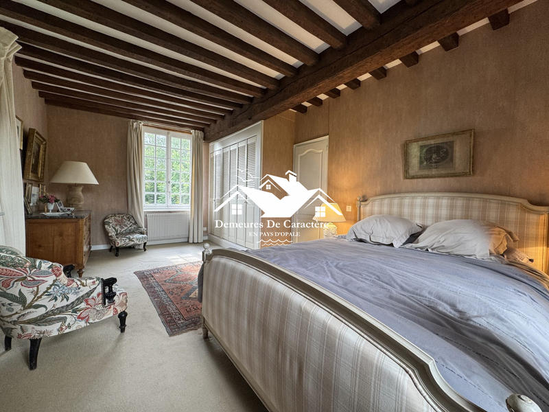 Maison - 259 m² - 6 pièces