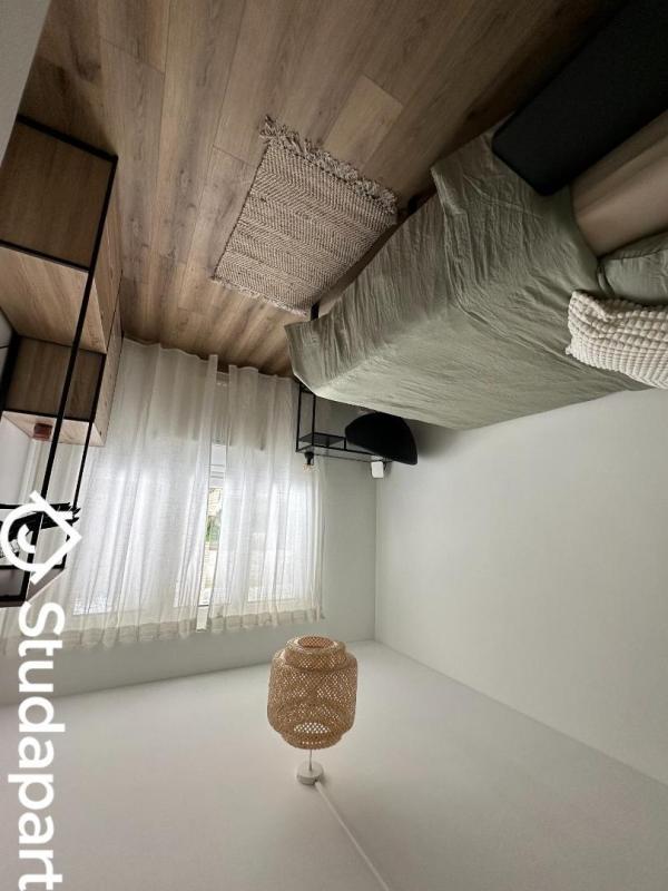 Chambre - 12 m² - 1 pièce