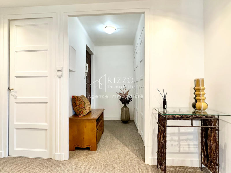 Appartement - 81 m² - 3 pièces