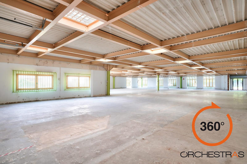Local d'activités - 418 m²