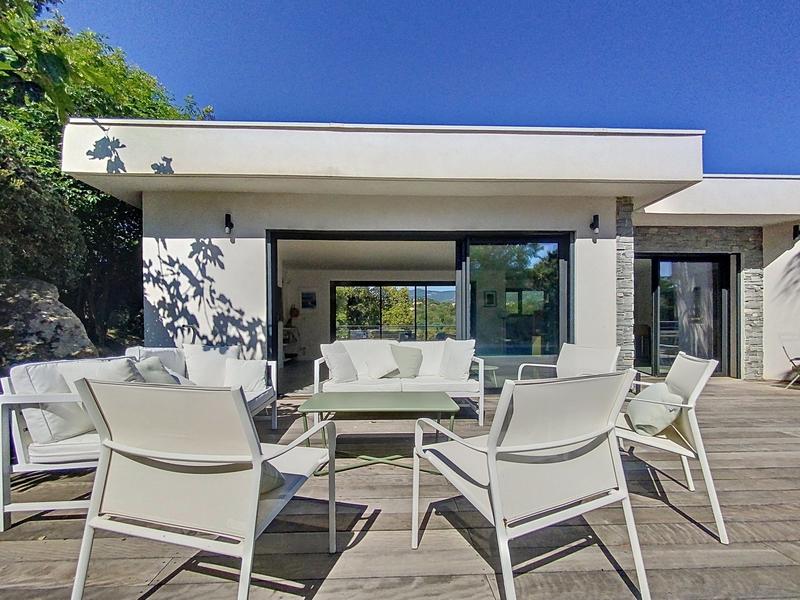 Maison contemporaine - 170 m² - 6 pièces