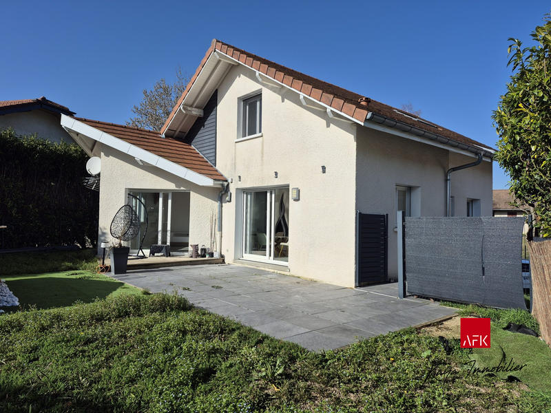 Maison - 173 m² - 7 pièces
