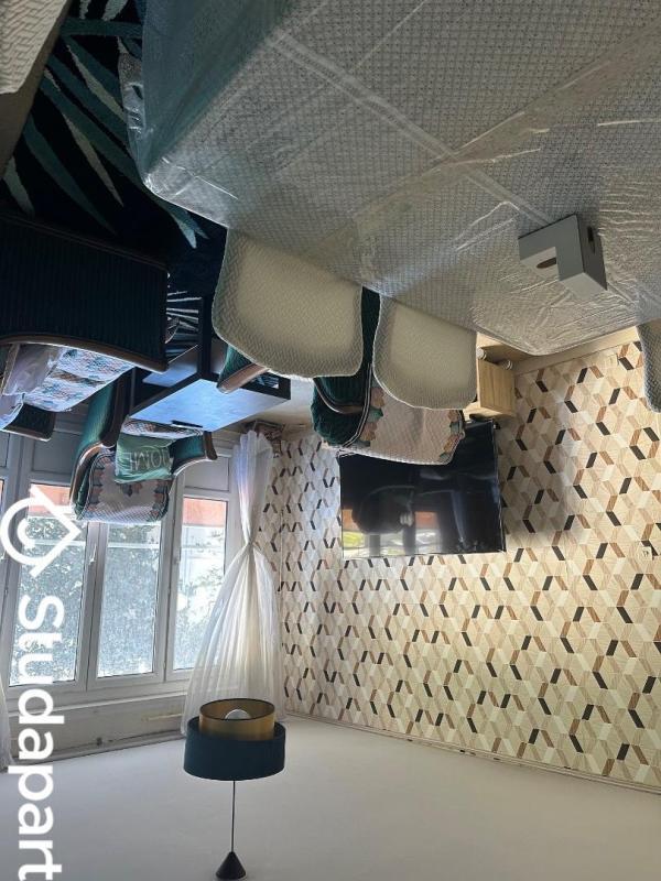 Chambre - 11 m² - 1 pièce