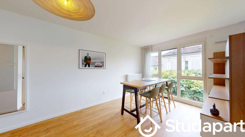 Chambre - 55 m² - 1 pièce