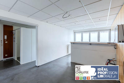 Local commercial - 68 m² - 3 pièces