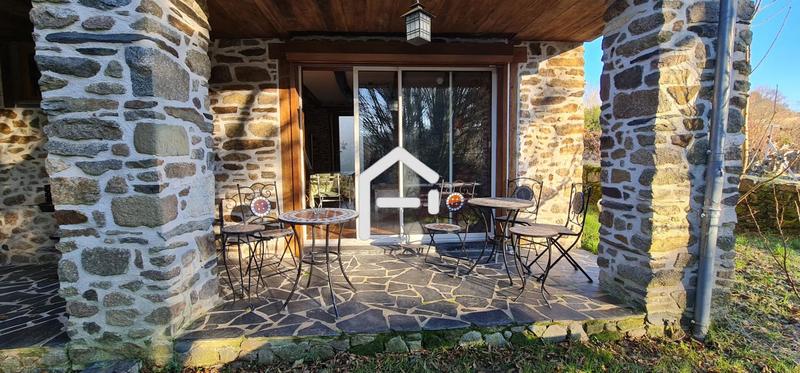 Maison en pierre - 91 m² - 4 pièces