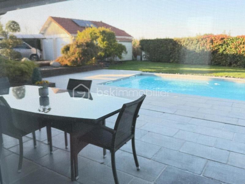 Villa - 166 m² - 6 pièces