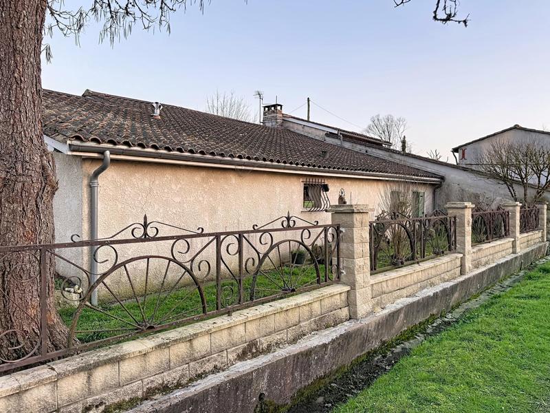 Maison - 138 m² - 5 pièces