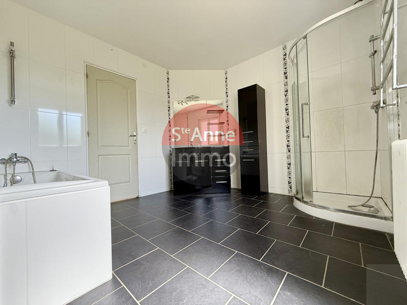 Maison - 138 m² - 5 pièces