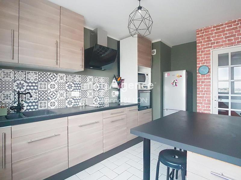 Appartement - 98 m² - 5 pièces