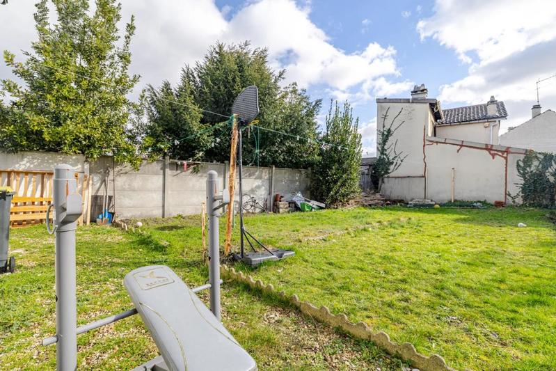 Maison - 60 m² - 4 pièces