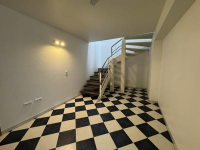 Appartement - 92 m² - 4 pièces