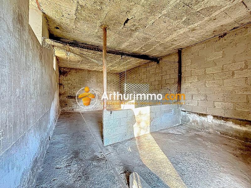 Maison - 202 m² - 2 pièces