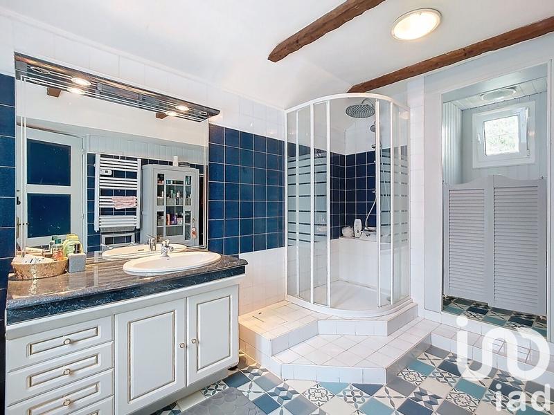 Maison - 169 m² - 7 pièces