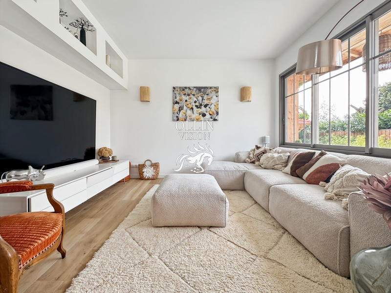 Villa - 250 m² - 10 pièces