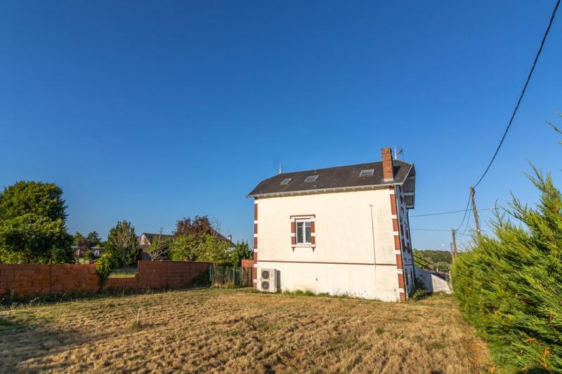 Maison - 90 m² - 6 pièces