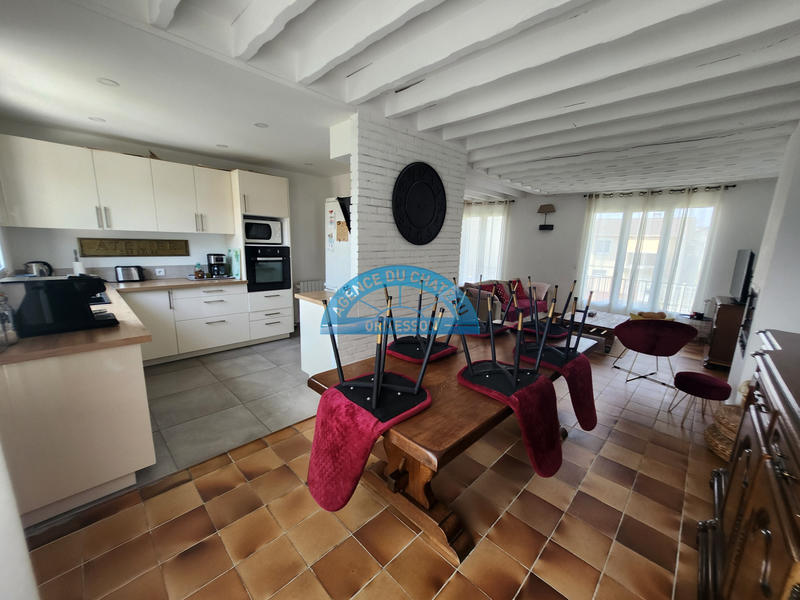 Maison - 180 m² - 8 pièces