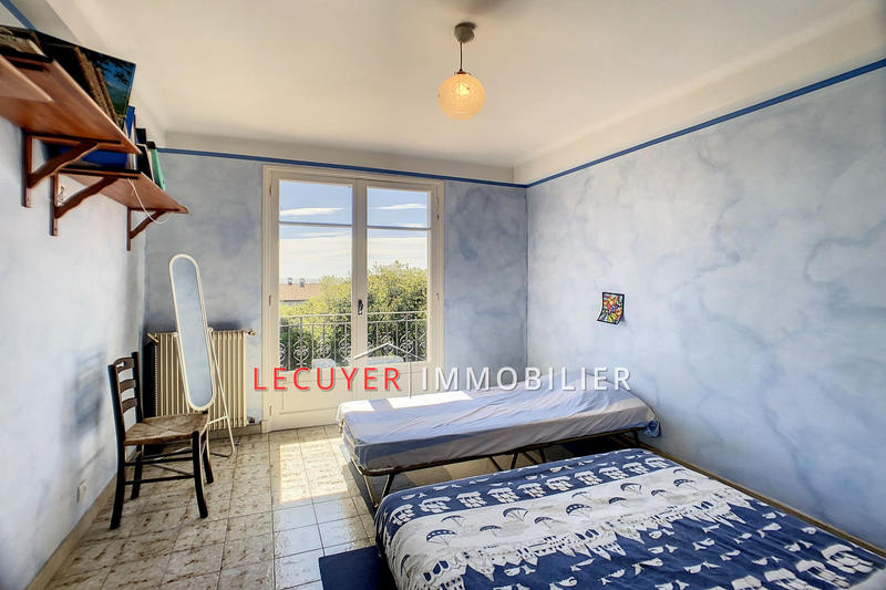 Maison - 208 m² - 5 pièces