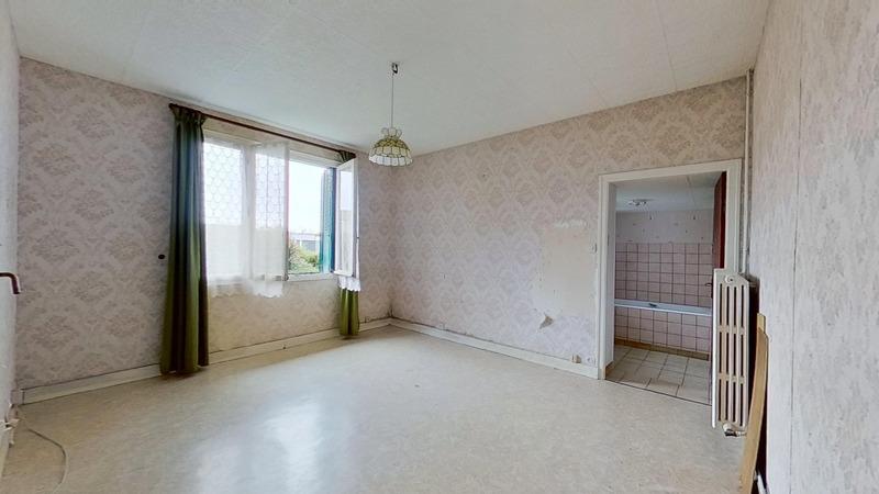 Maison - 225 m² - 8 pièces