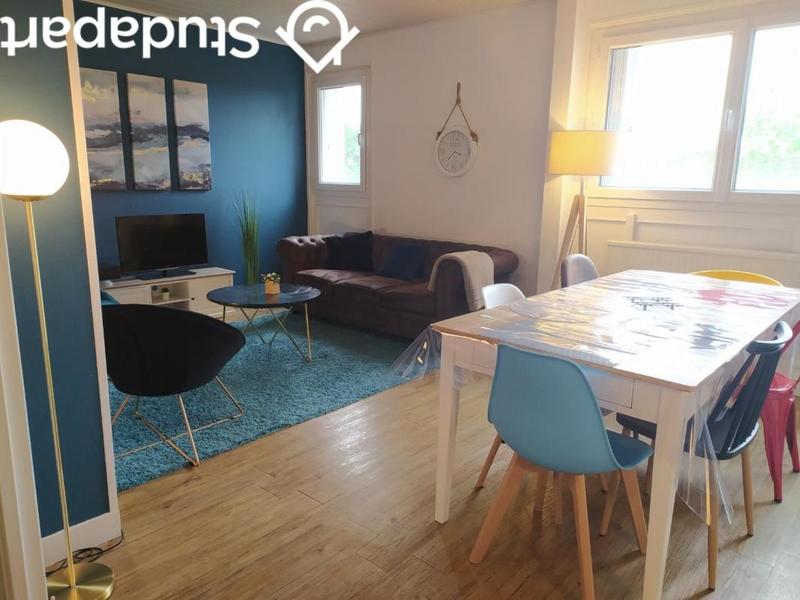 Chambre - 12 m² - 1 pièce