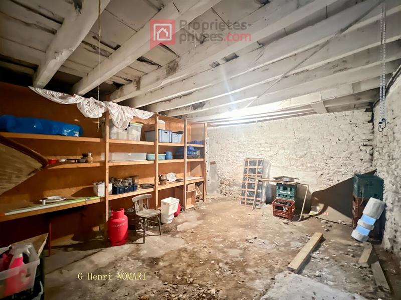 Maison - 214 m² - 7 pièces