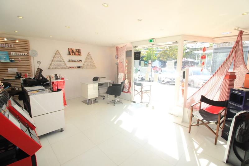 Local commercial - 91 m²