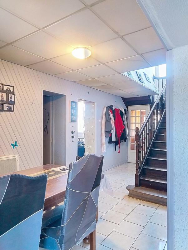 Maison - 237 m² - 7 pièces