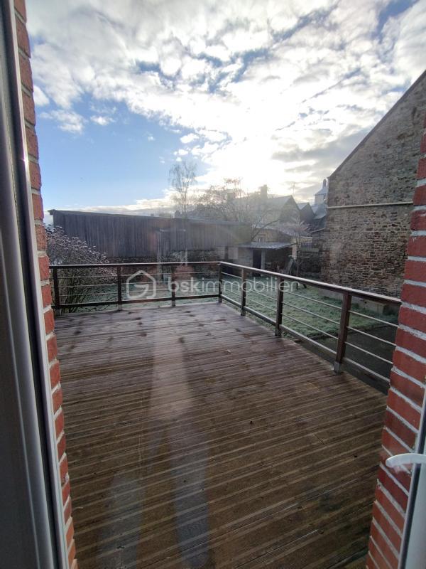 Maison bourgeoise - 111 m² - 5 pièces