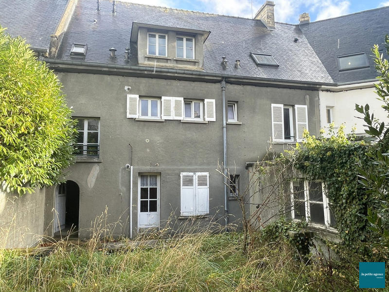 Maison ancienne - 235 m² - 9 pièces