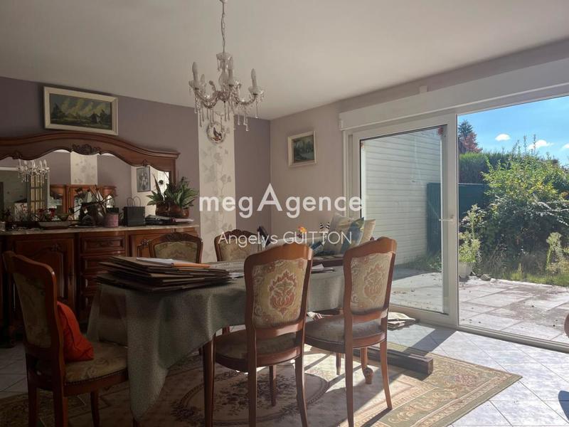 Pavillon - 140 m² - 6 pièces