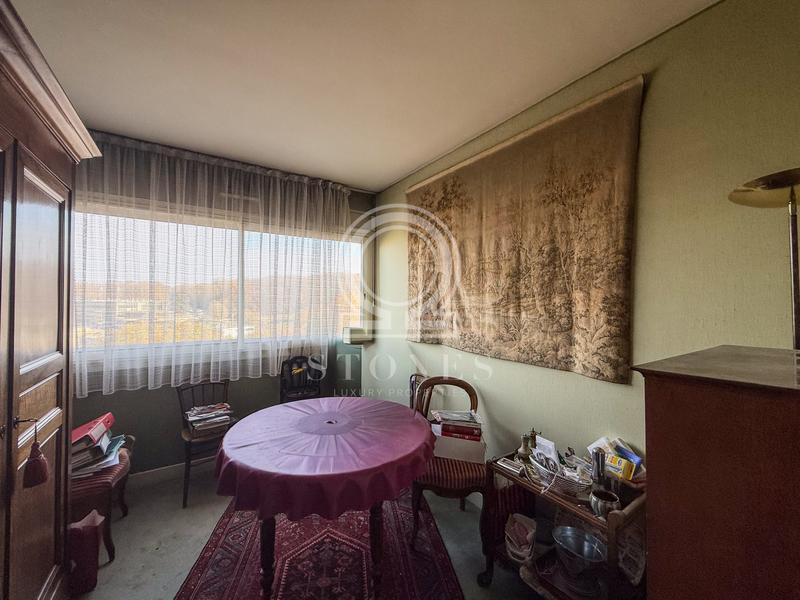 Appartement - 115 m² - 6 pièces