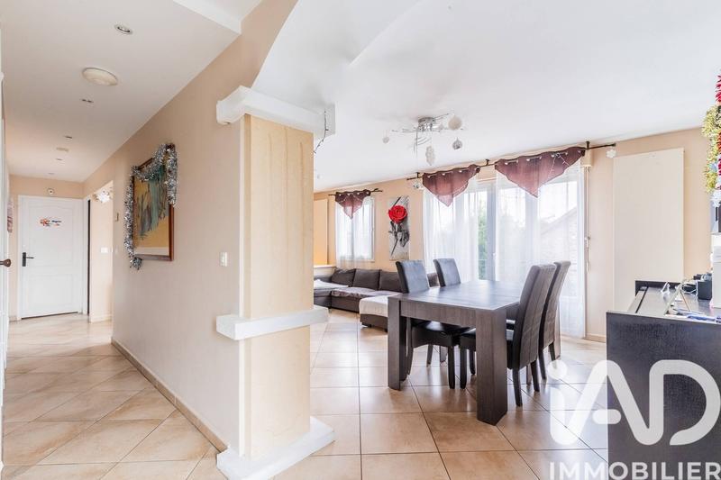 Maison - 120 m² - 5 pièces