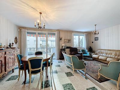 Appartement - 80 m² - 4 pièces