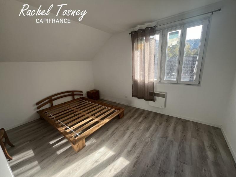 Pavillon - 140 m² - 7 pièces