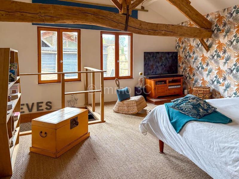 Maison en pierre - 201 m² - 8 pièces