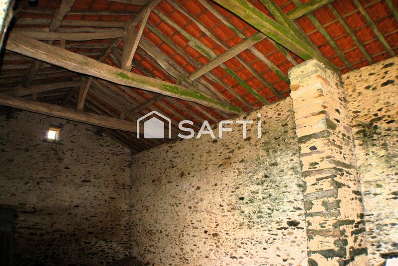 Maison - 250 m² - 4 pièces