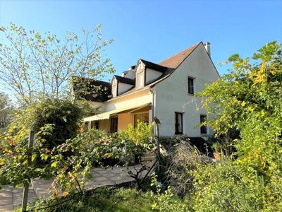 Propriété - 204 m² - 9 pièces