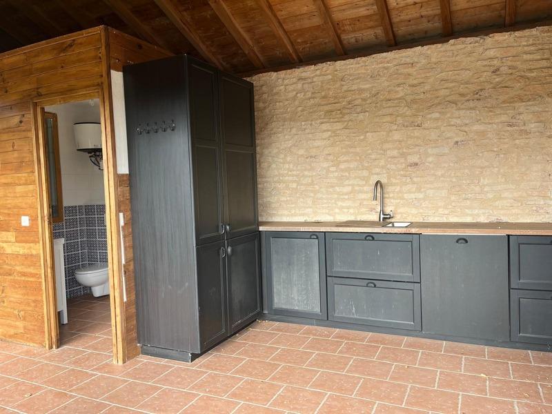 Propriété - 220 m² - 8 pièces