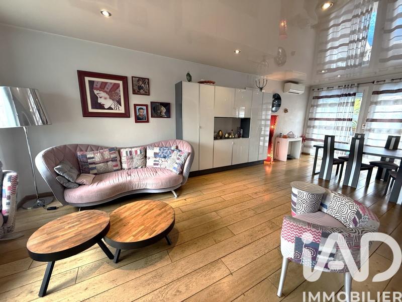 Maison - 144 m² - 5 pièces