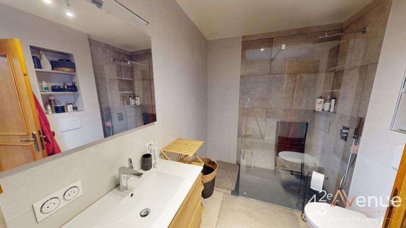 Maison - 156 m² - 9 pièces