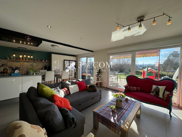 Maison - 170 m² - 5 pièces