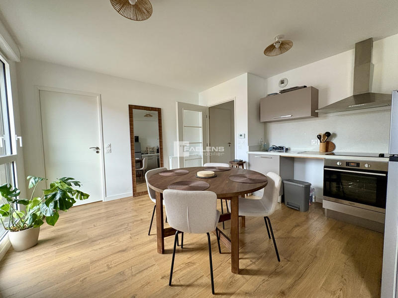 Appartement - 49 m² - 2 pièces