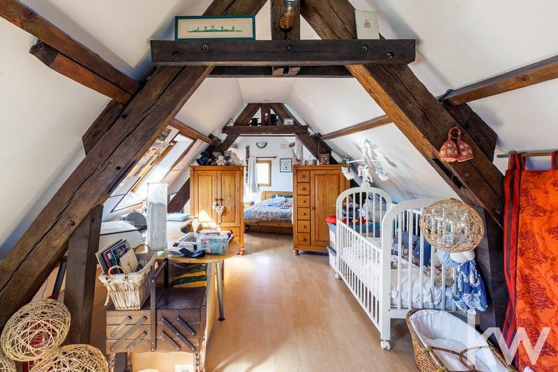 Maison - 210 m² - 7 pièces