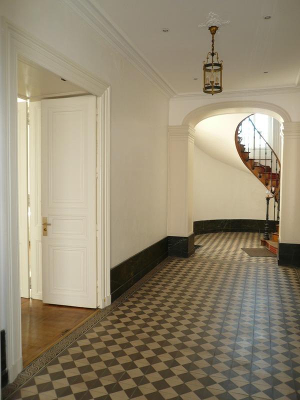 Appartement - 142 m² - 6 pièces