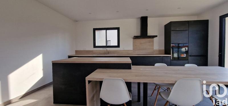 Maison - 122 m² - 5 pièces